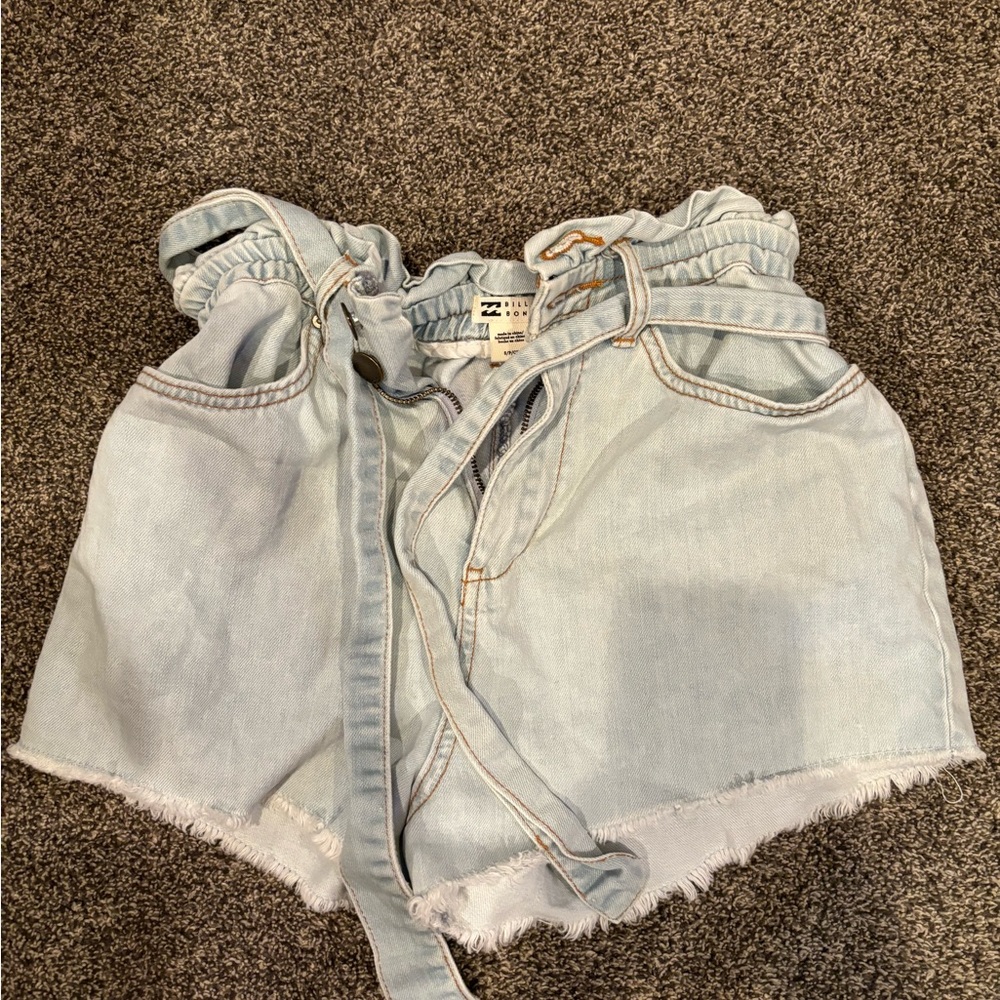 Billabong shorts